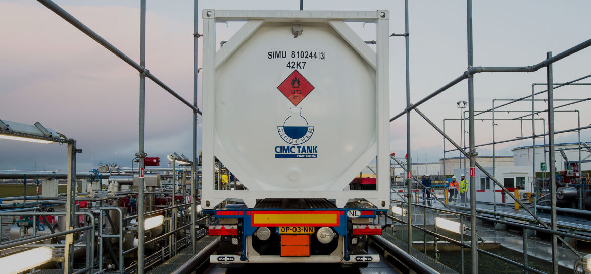 KazMunayGas Does the First Export of Liquefied Natural Gas from Europe to China in ISO tanks from the Gate LNG Terminal in Rotterdam, Netherlands 29.11.2017